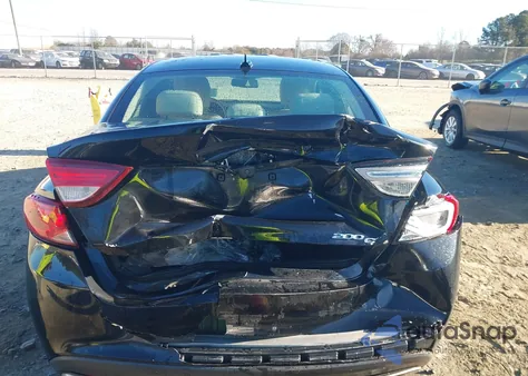 2015 Chrysler 200 C z USA, uszkodzony, nr VIN 1C3CCCCG8FN565708